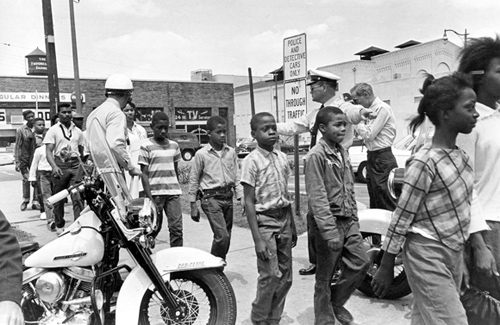 kids marching